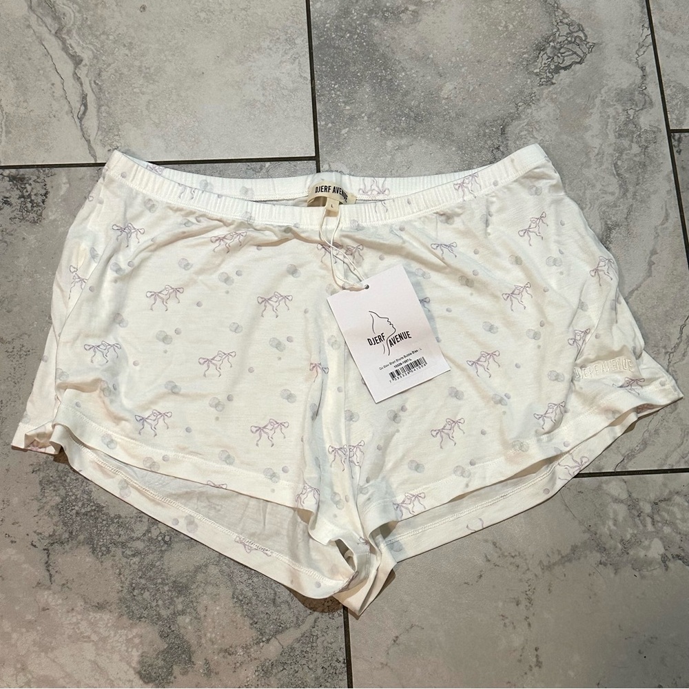 Djerf Avenue Go Slow Bubble Bliss Shorts NWT